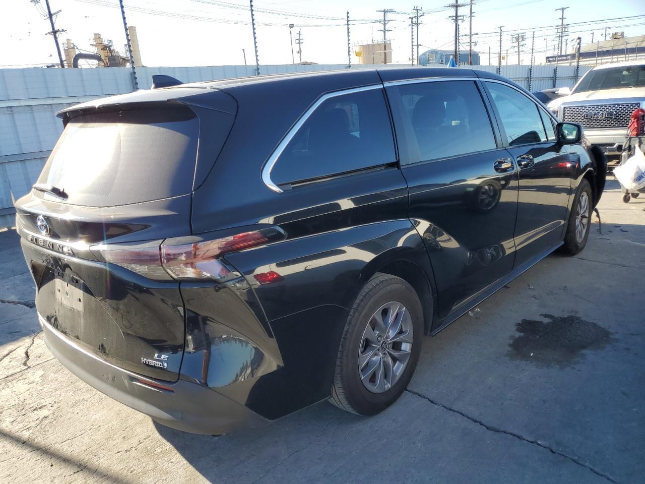 2023 TOYOTA SIENNA