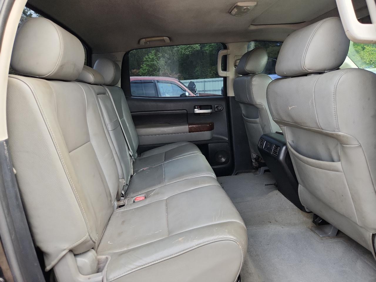 2010 TOYOTA TUNDRA