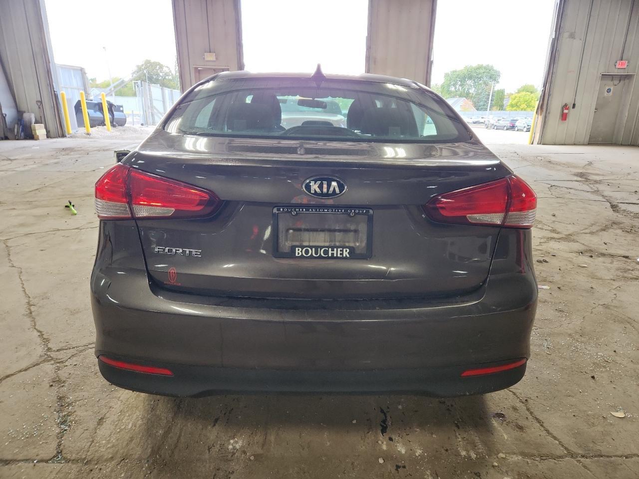 2017 KIA FORTE