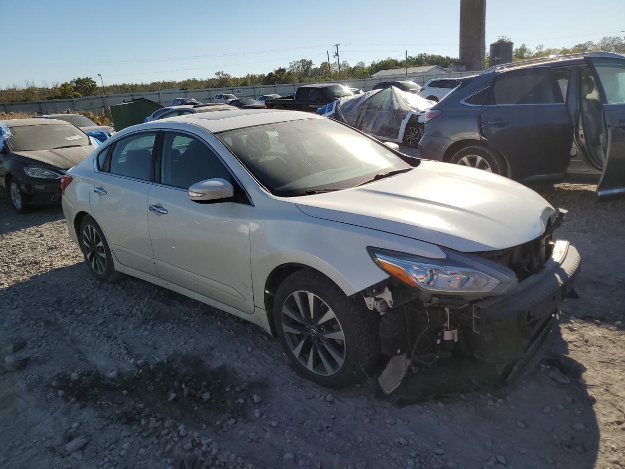 2017 NISSAN ALTIMA