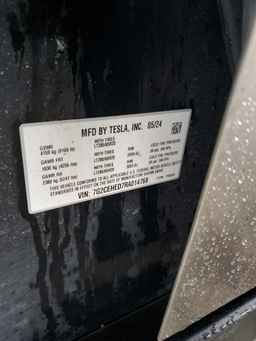 2024 TESLA Cybertruck