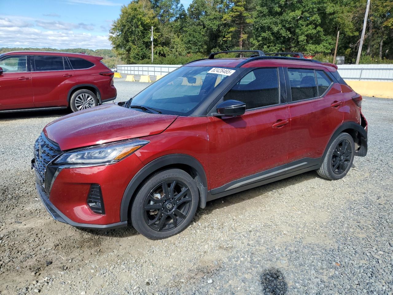 2021 NISSAN KICKS