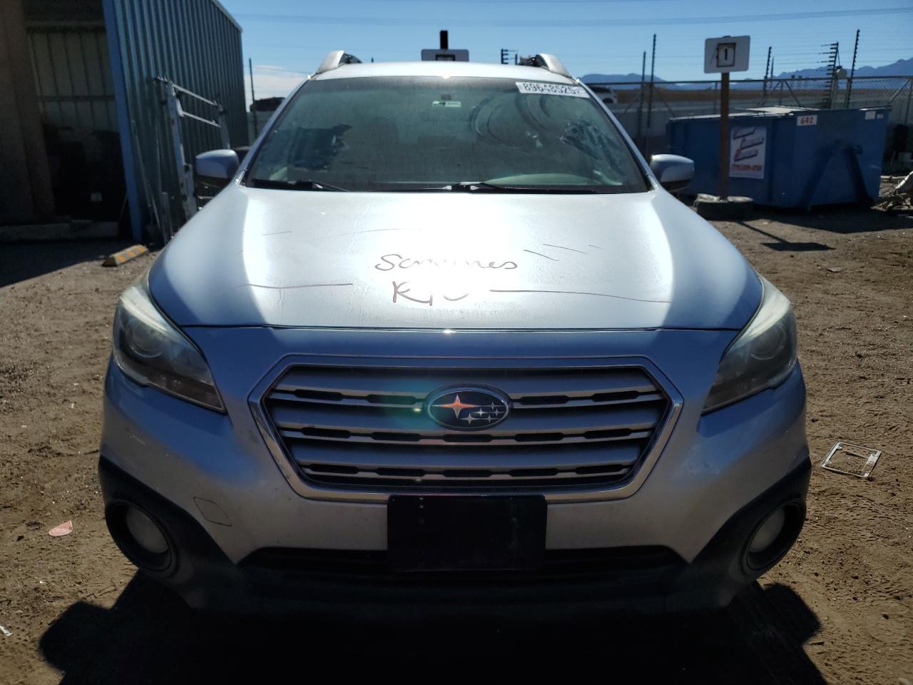 2017 SUBARU Outback