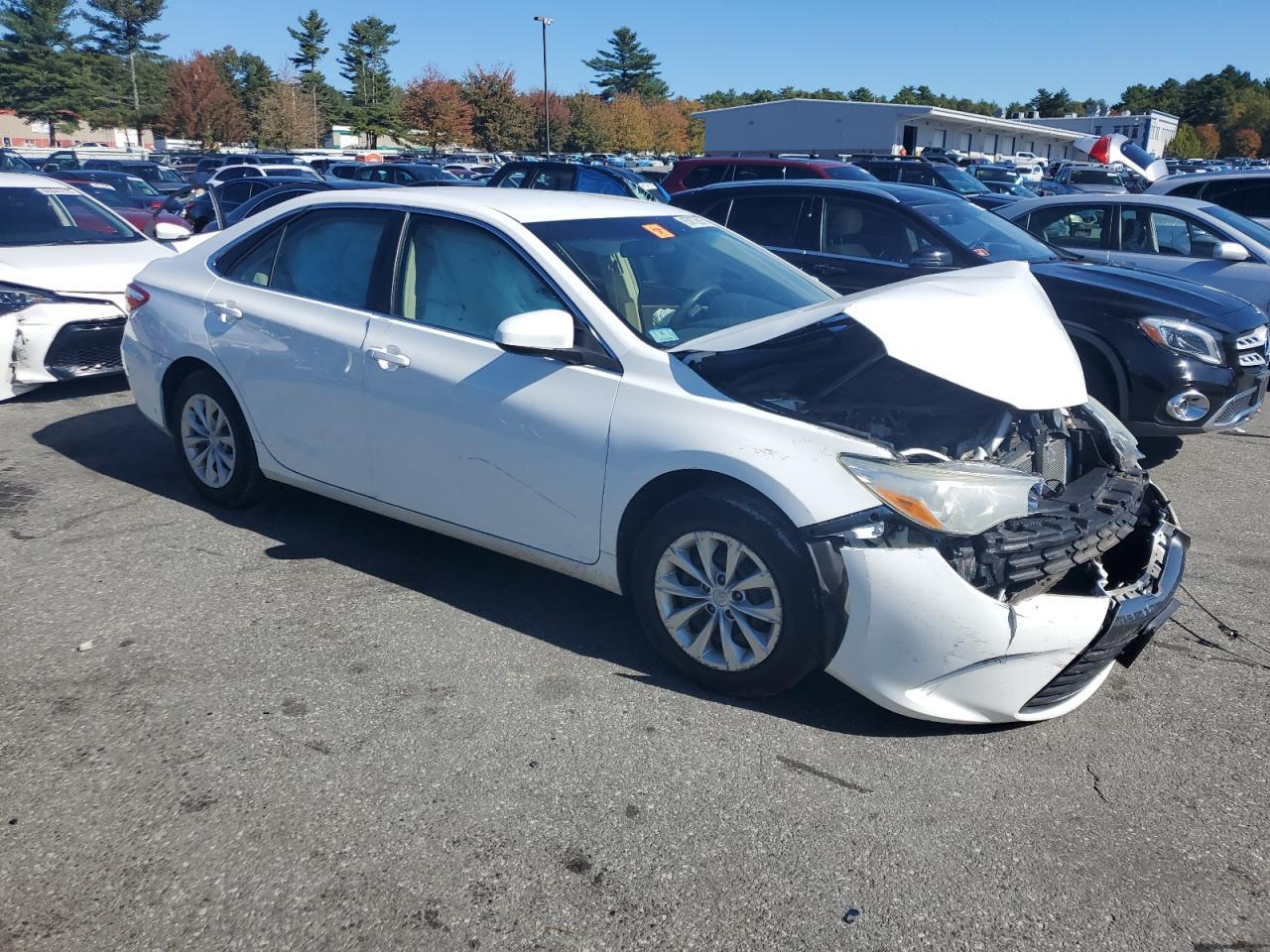 2015 TOYOTA CAMRY