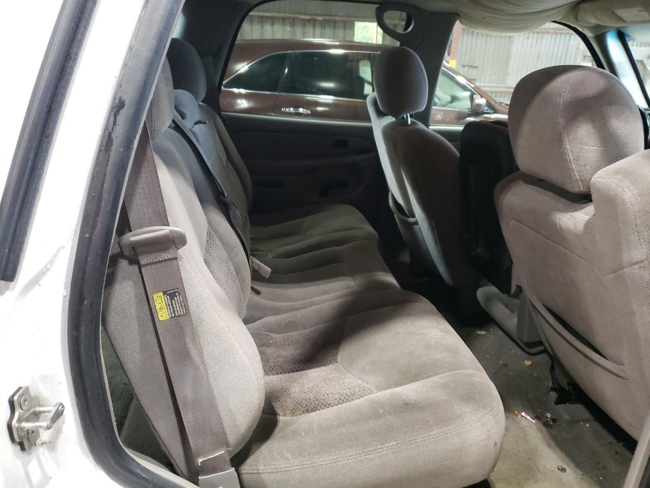 2004 CHEVROLET Tahoe