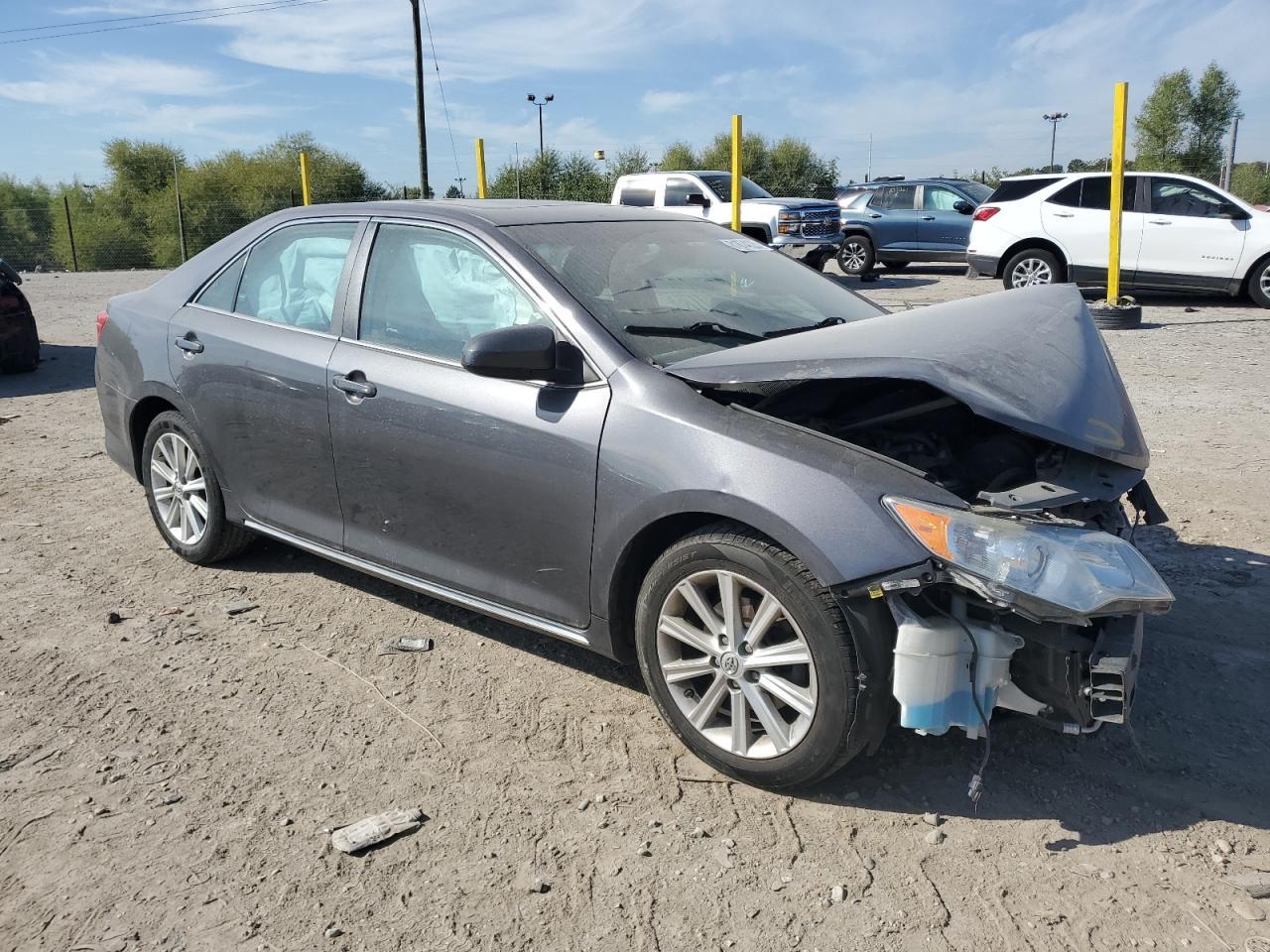 2014 TOYOTA CAMRY