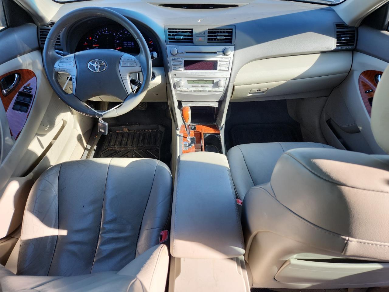 2011 TOYOTA CAMRY
