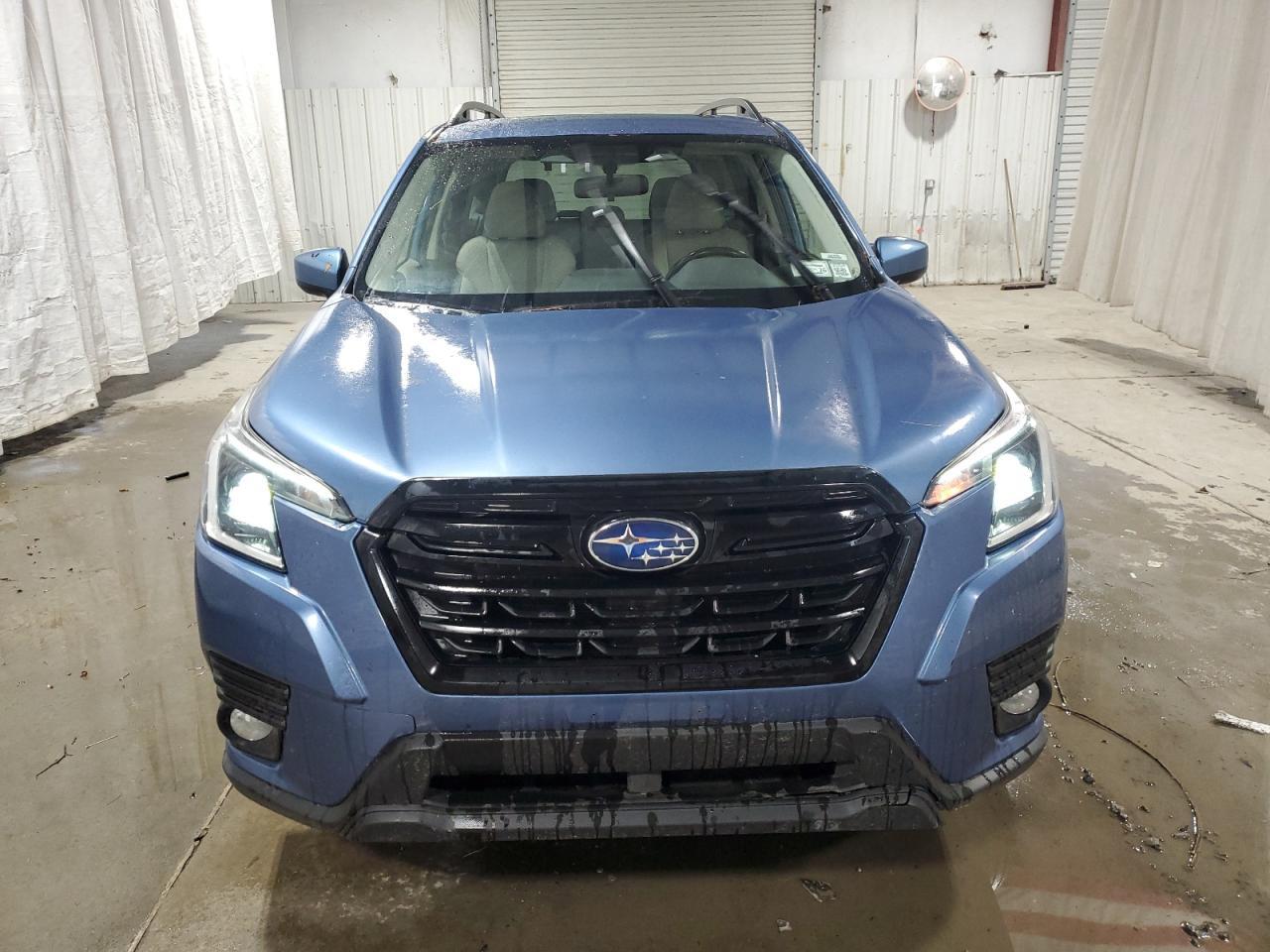 2022 SUBARU FORESTER