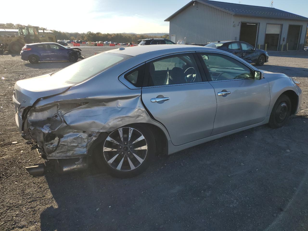 2017 NISSAN ALTIMA