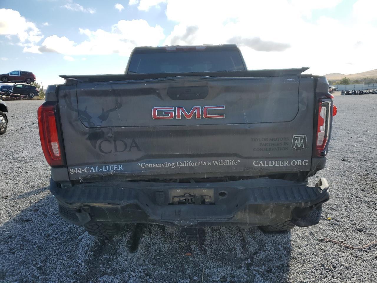 2023 GMC Sierra