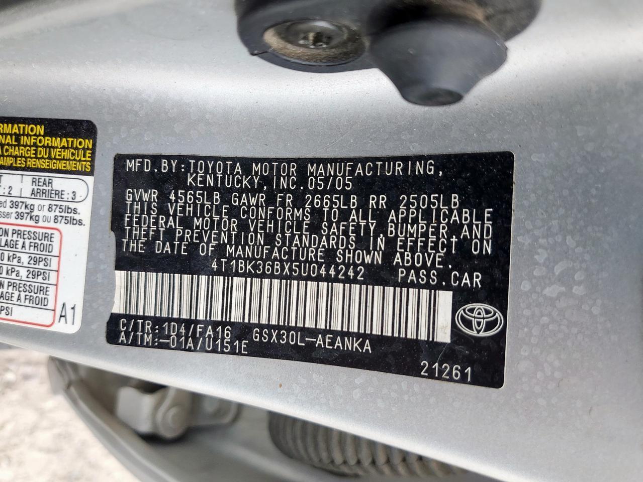 2005 TOYOTA Avalon