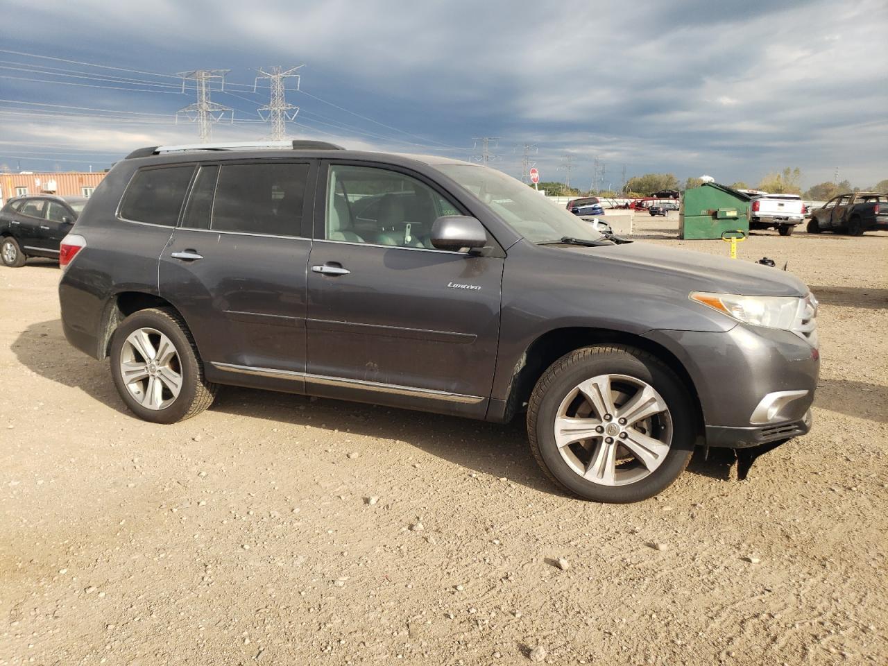 2013 TOYOTA HIGHLANDER