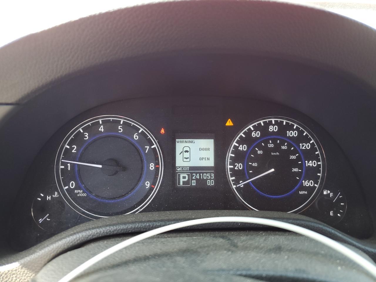 2013 INFINITI G37
