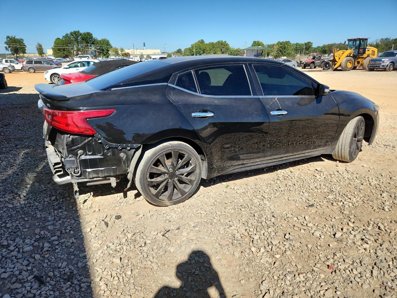 2017 NISSAN Maxima