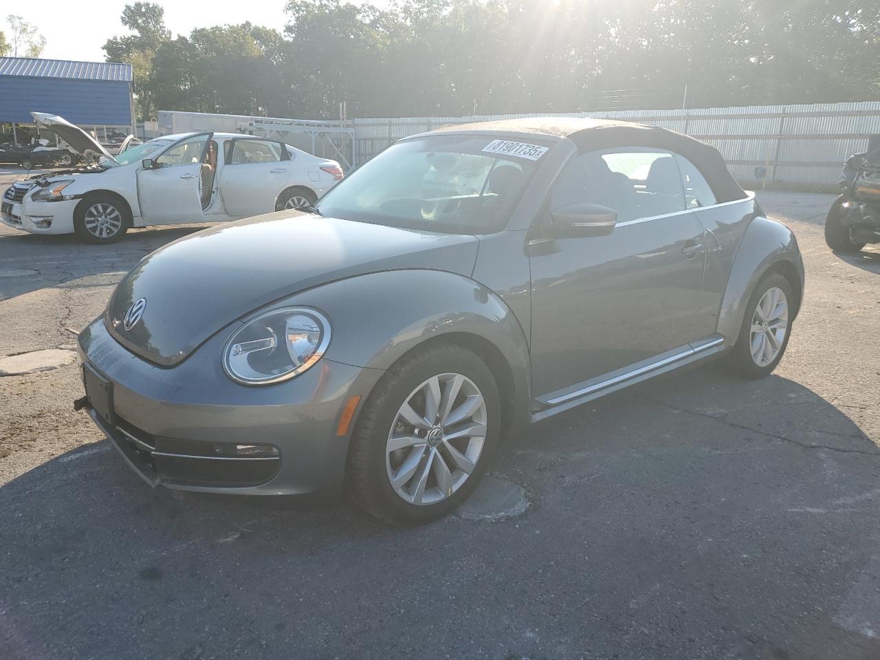 2015 VOLKSWAGEN Beetle