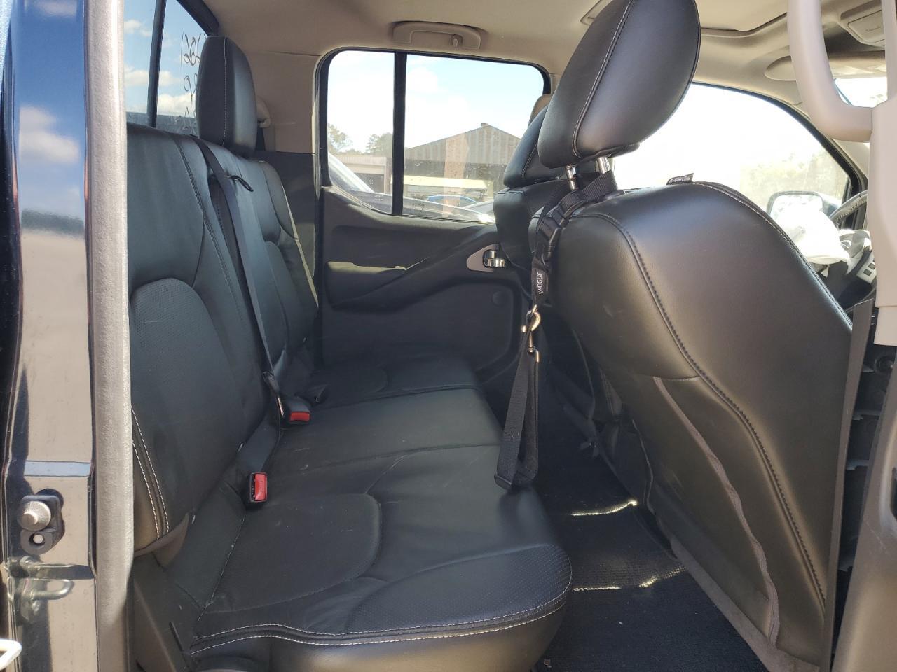 2020 NISSAN Frontier