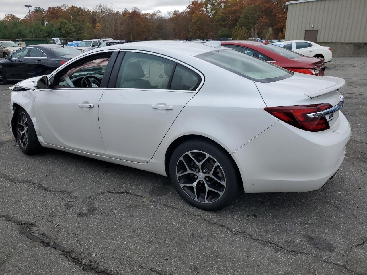 2017 BUICK Regal