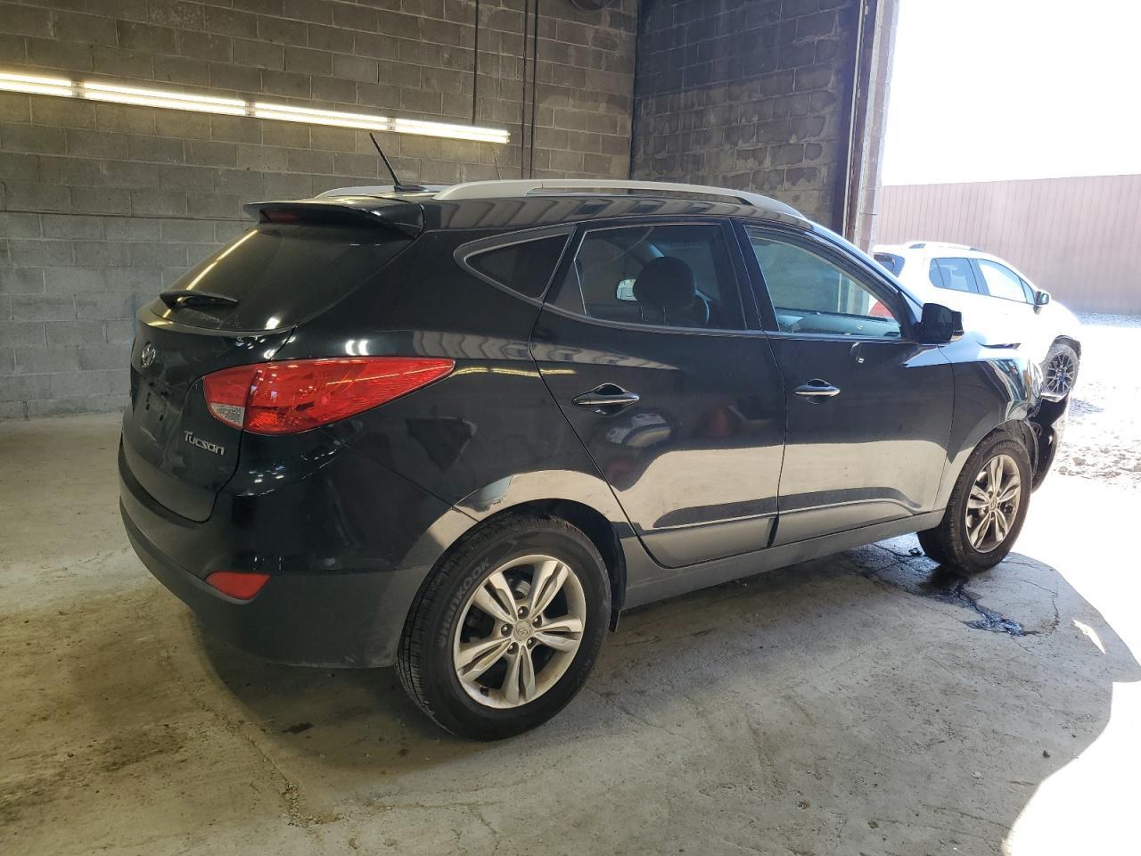 2011 HYUNDAI TUCSON
