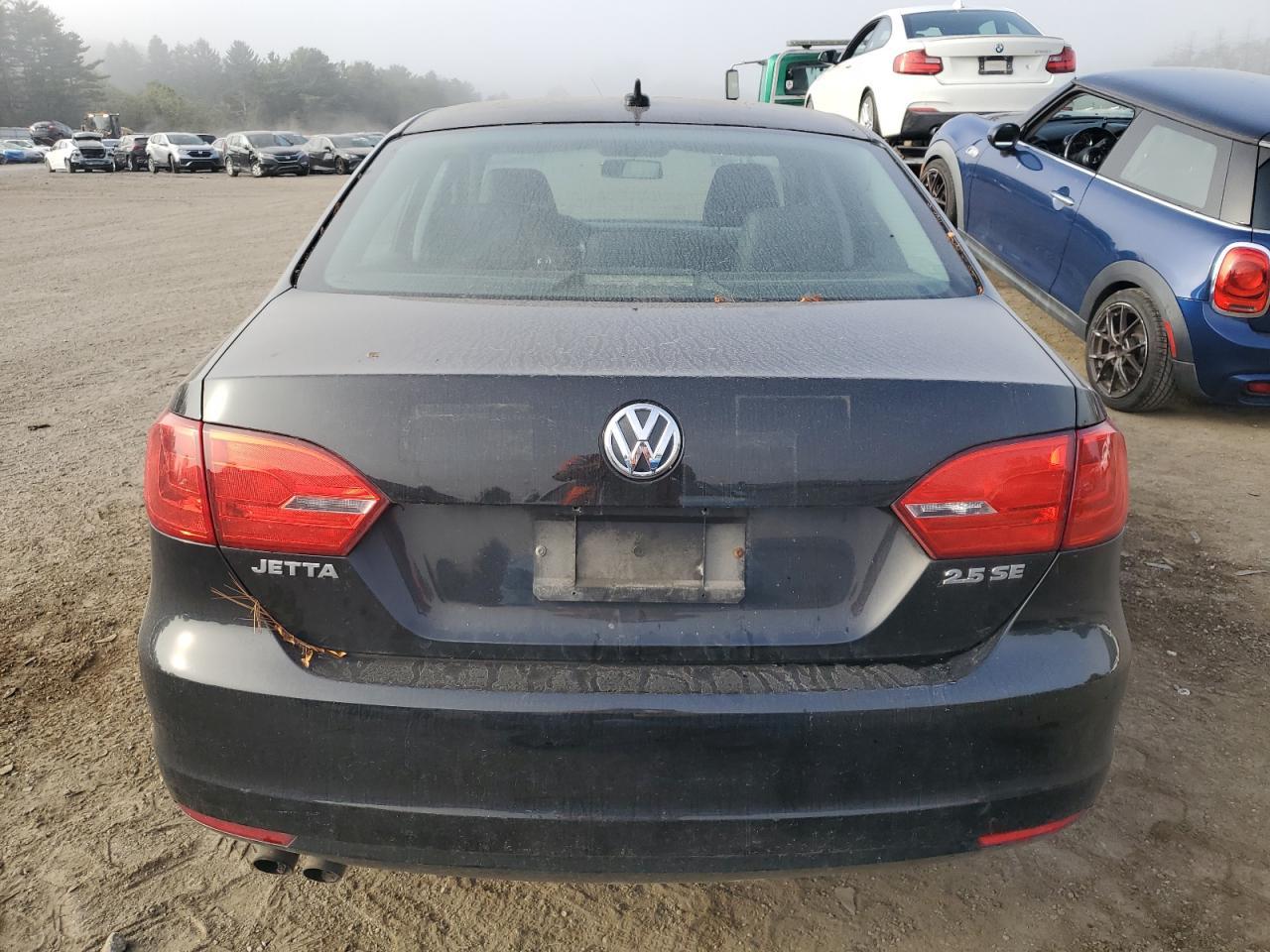 2011 VOLKSWAGEN JETTA