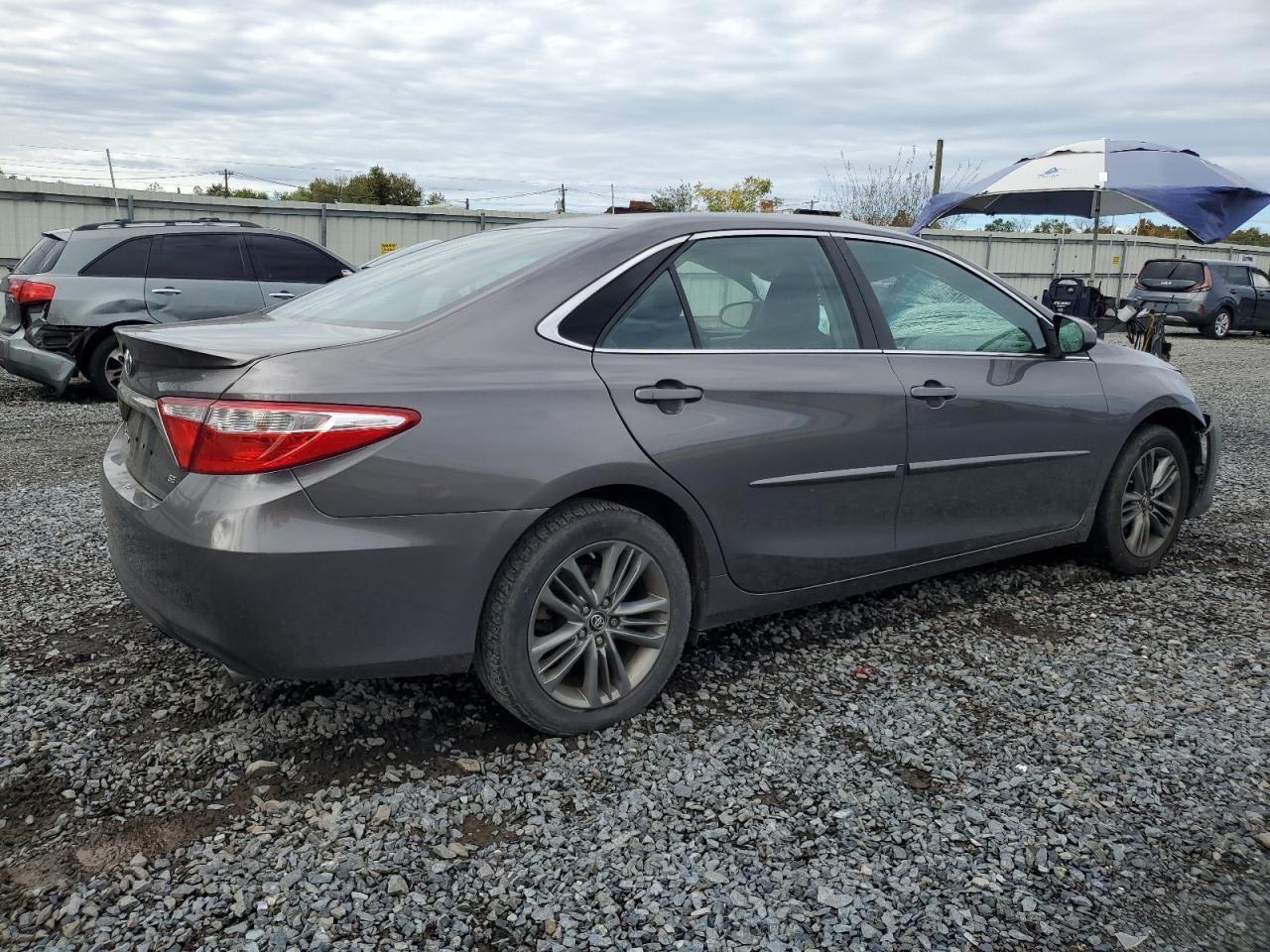 2017 TOYOTA CAMRY