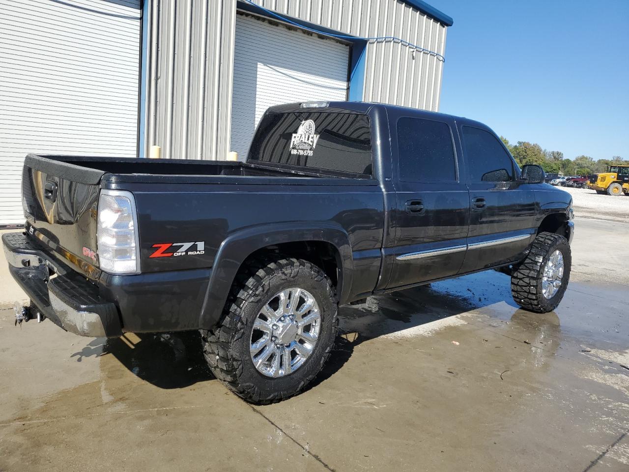 2005 GMC SIERRA 1500