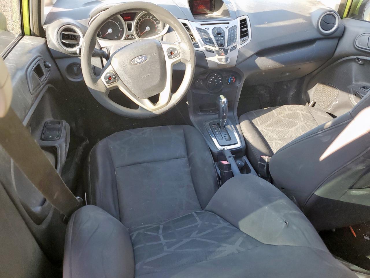 2011 FORD Fiesta