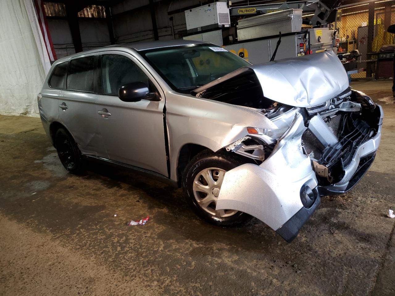 2014 MITSUBISHI outlander