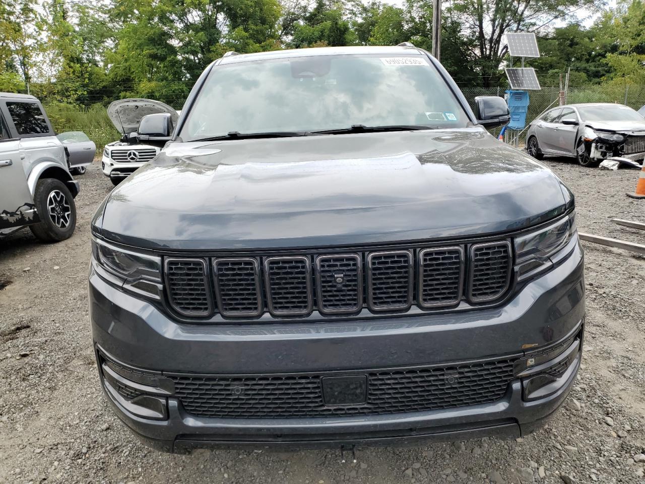 2022 JEEP Wagoneer