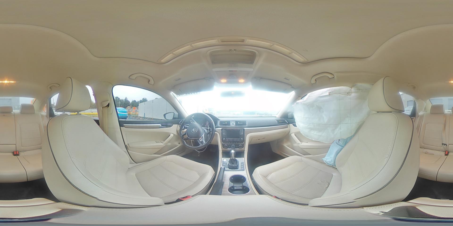 2017 VOLKSWAGEN Passat
