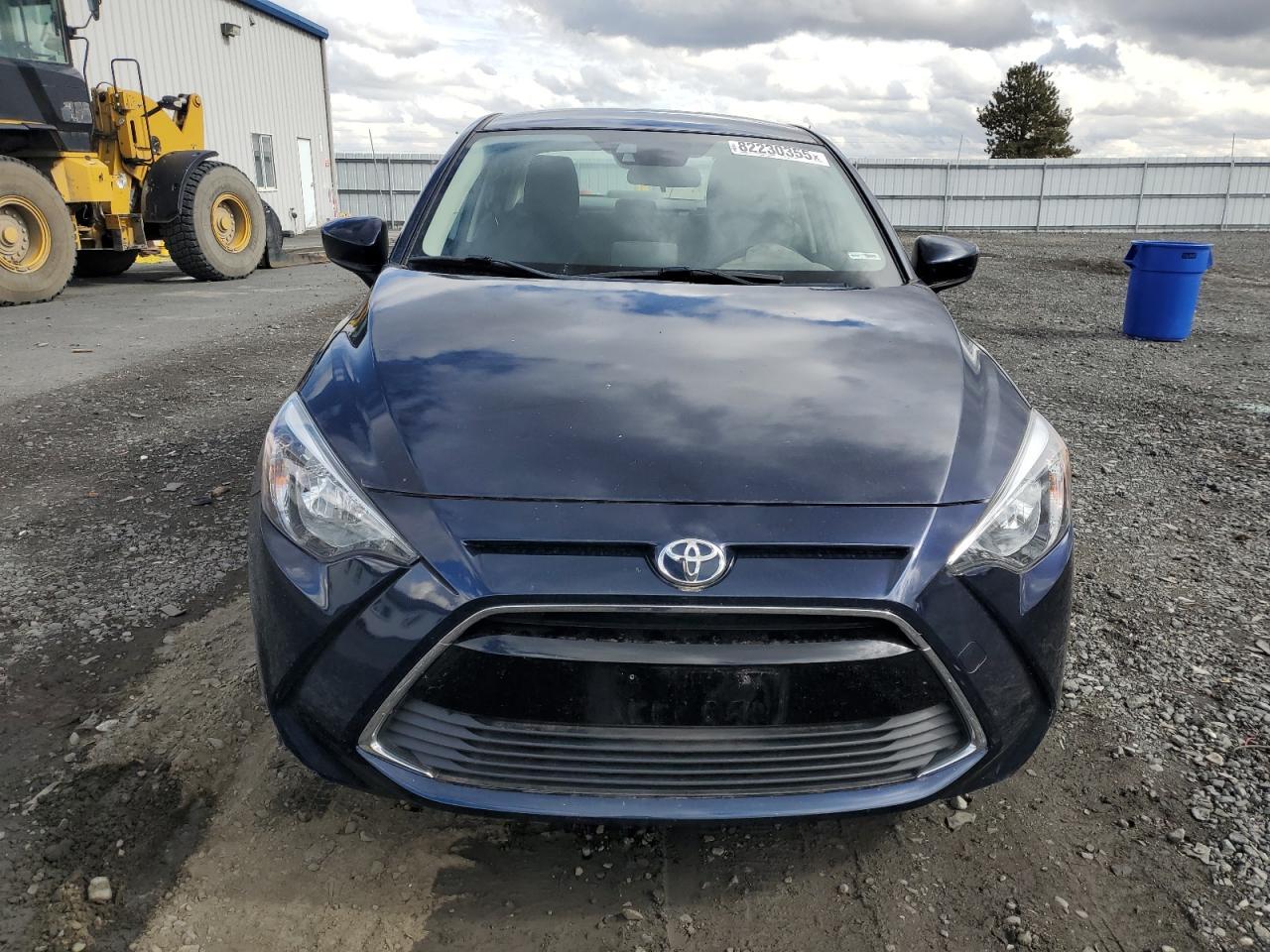 2017 TOYOTA YARIS