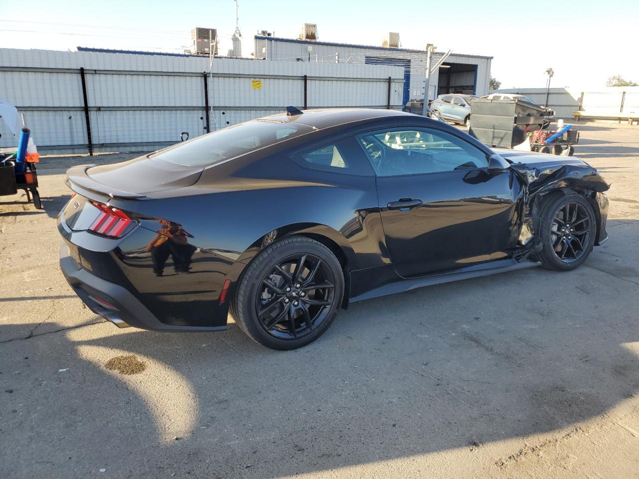2025 FORD MUSTANG
