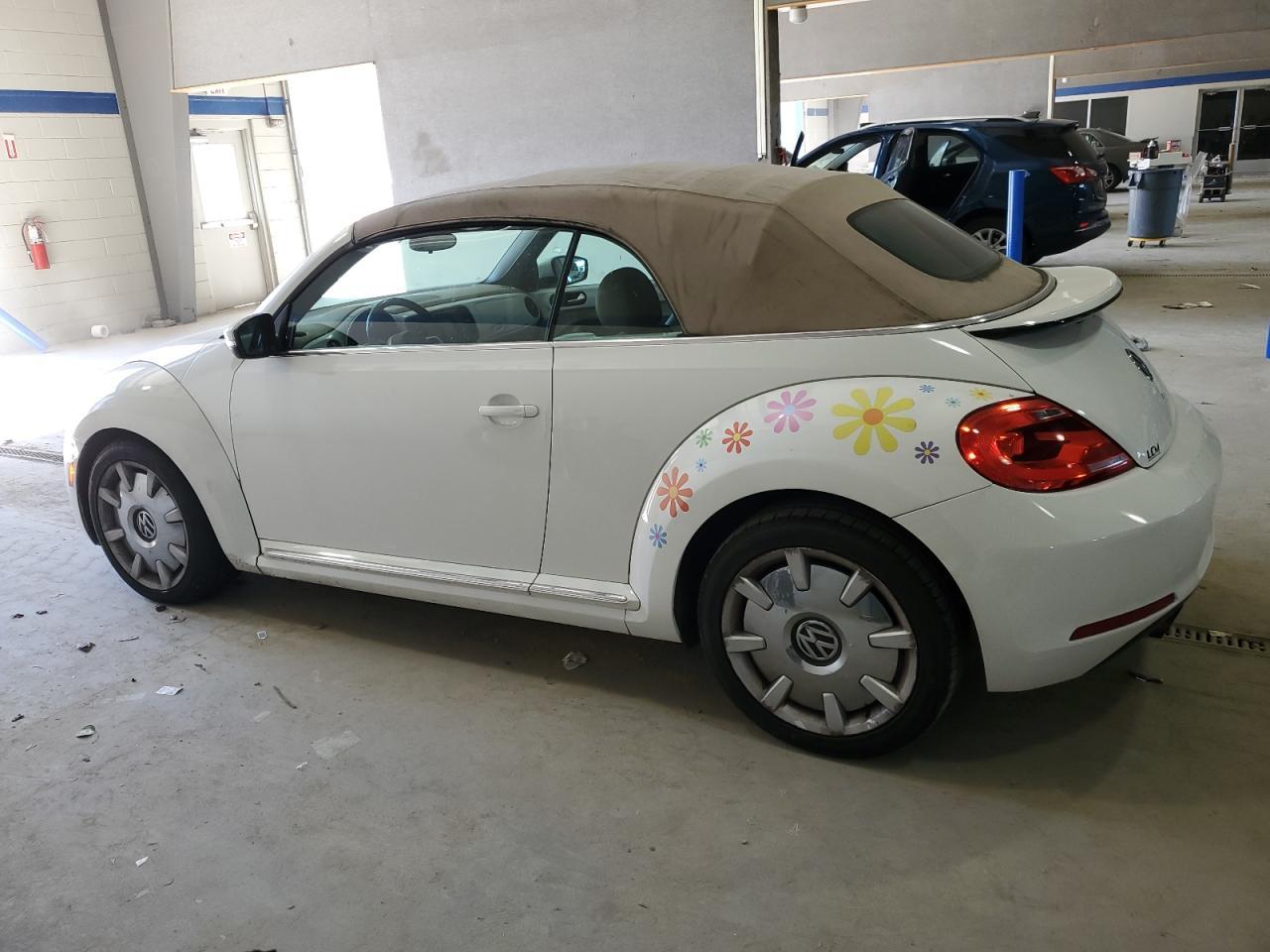 2013 VOLKSWAGEN Beetle
