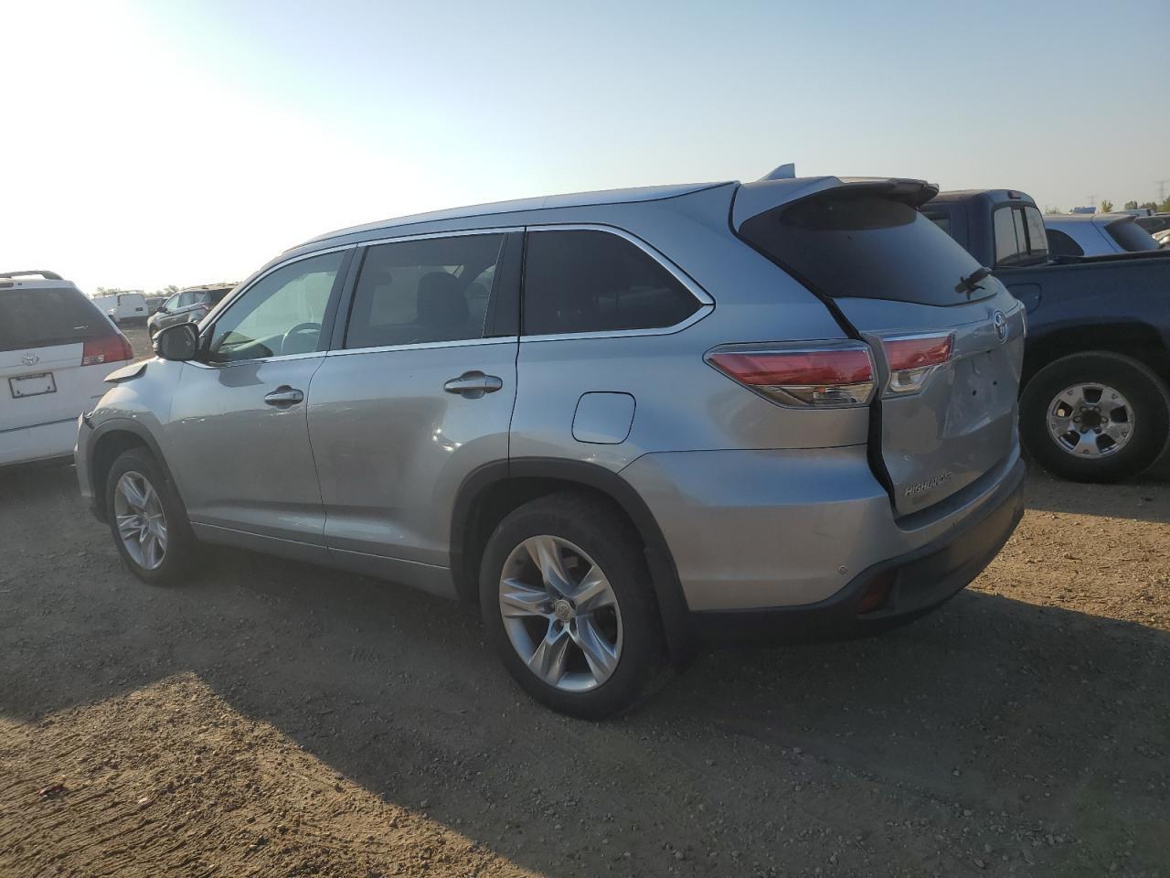 2015 TOYOTA HIGHLANDER