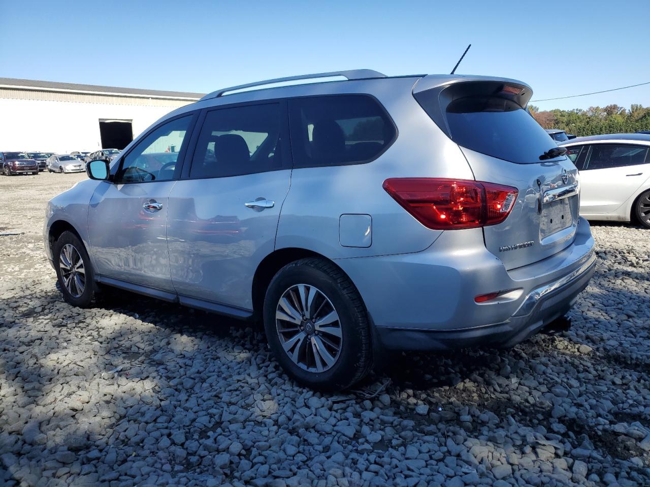 2017 NISSAN PATHFINDER