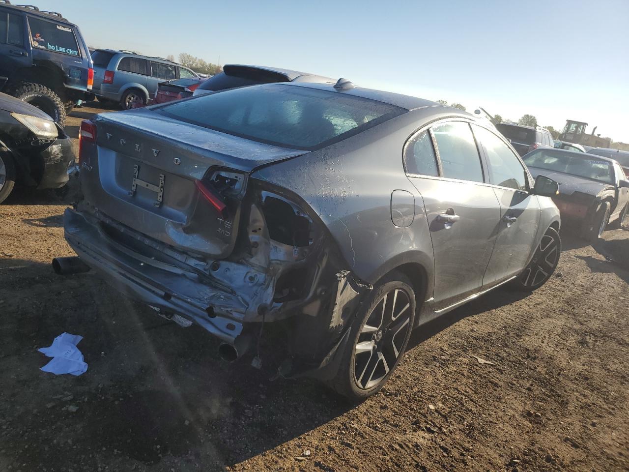2018 VOLVO S60