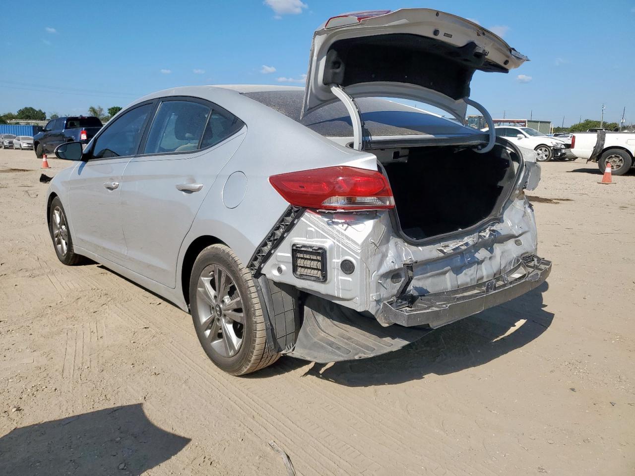 2017 HYUNDAI ELANTRA