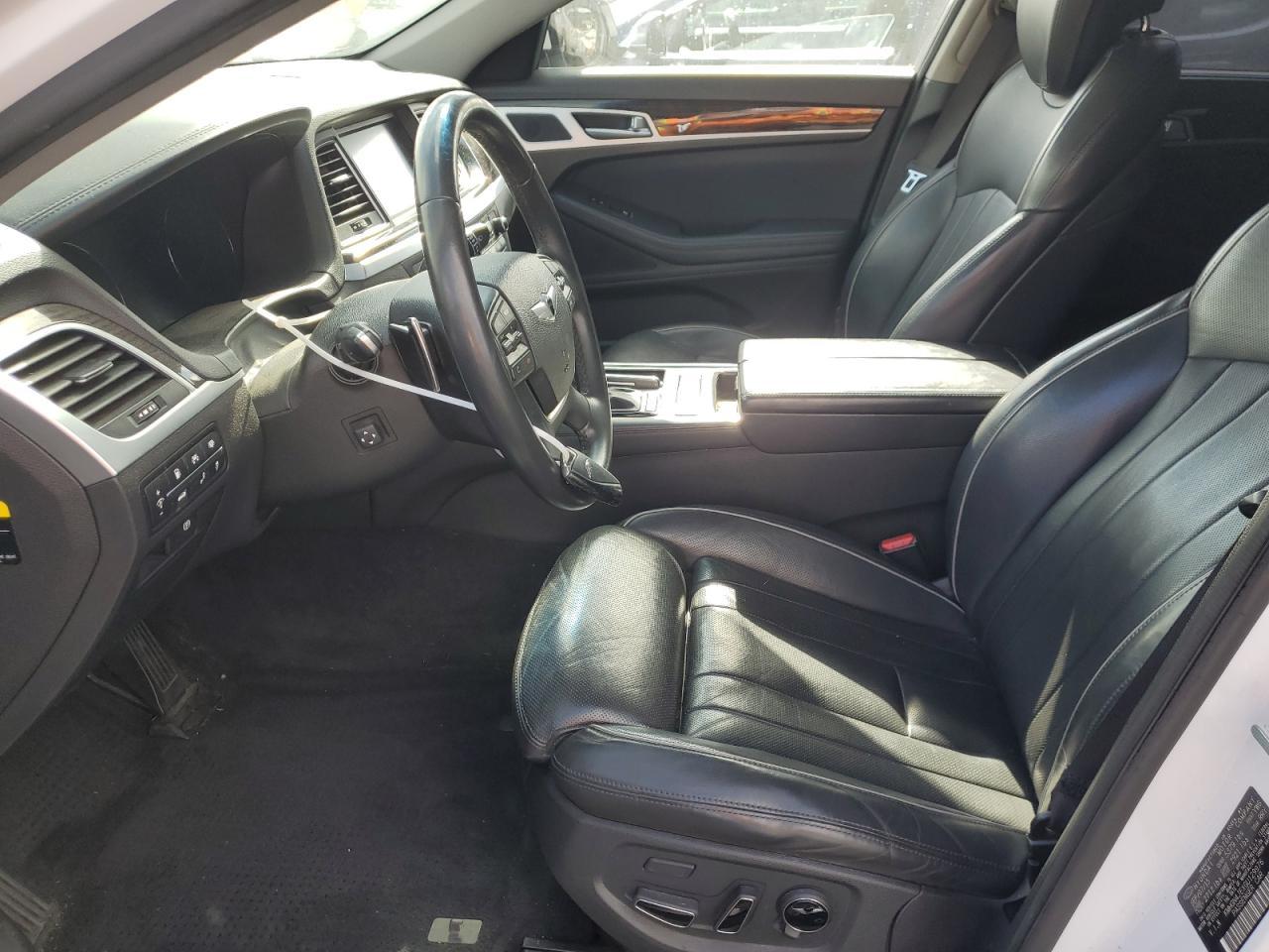 2016 HYUNDAI GENESIS