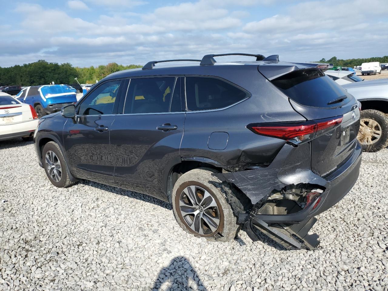 2022 TOYOTA HIGHLANDER