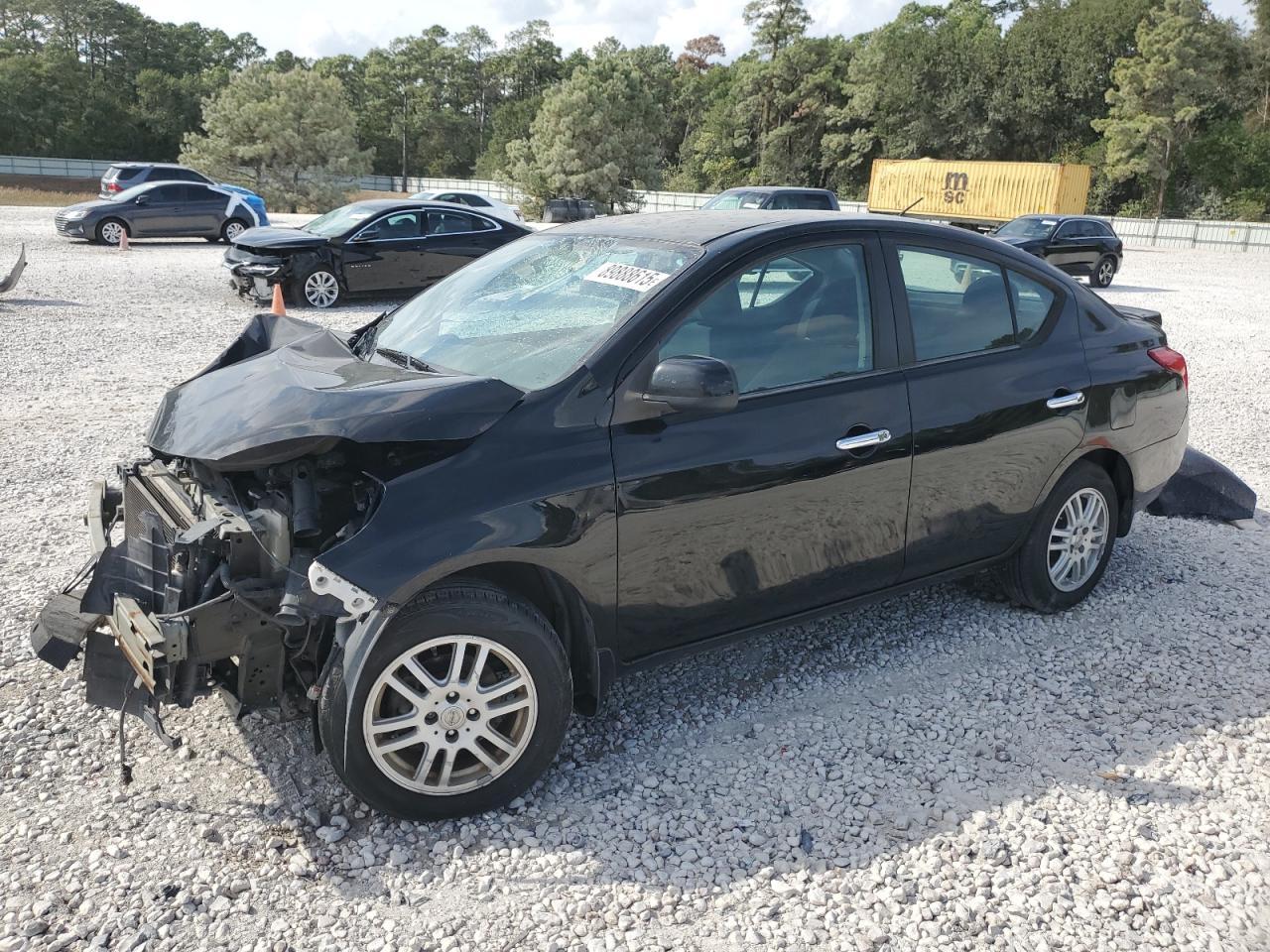 2013 NISSAN VERSA