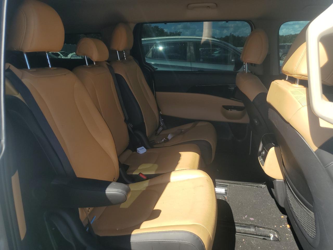 2024 KIA Carnival