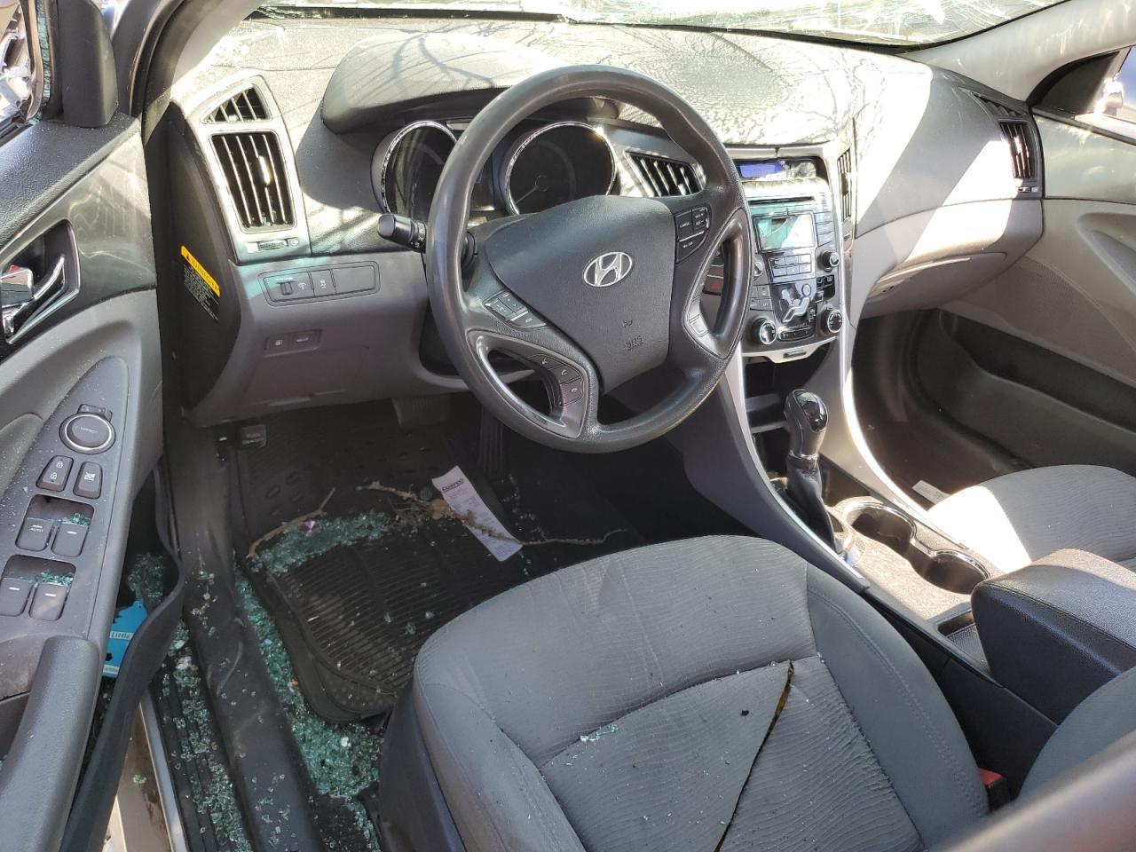 2012 HYUNDAI SONATA