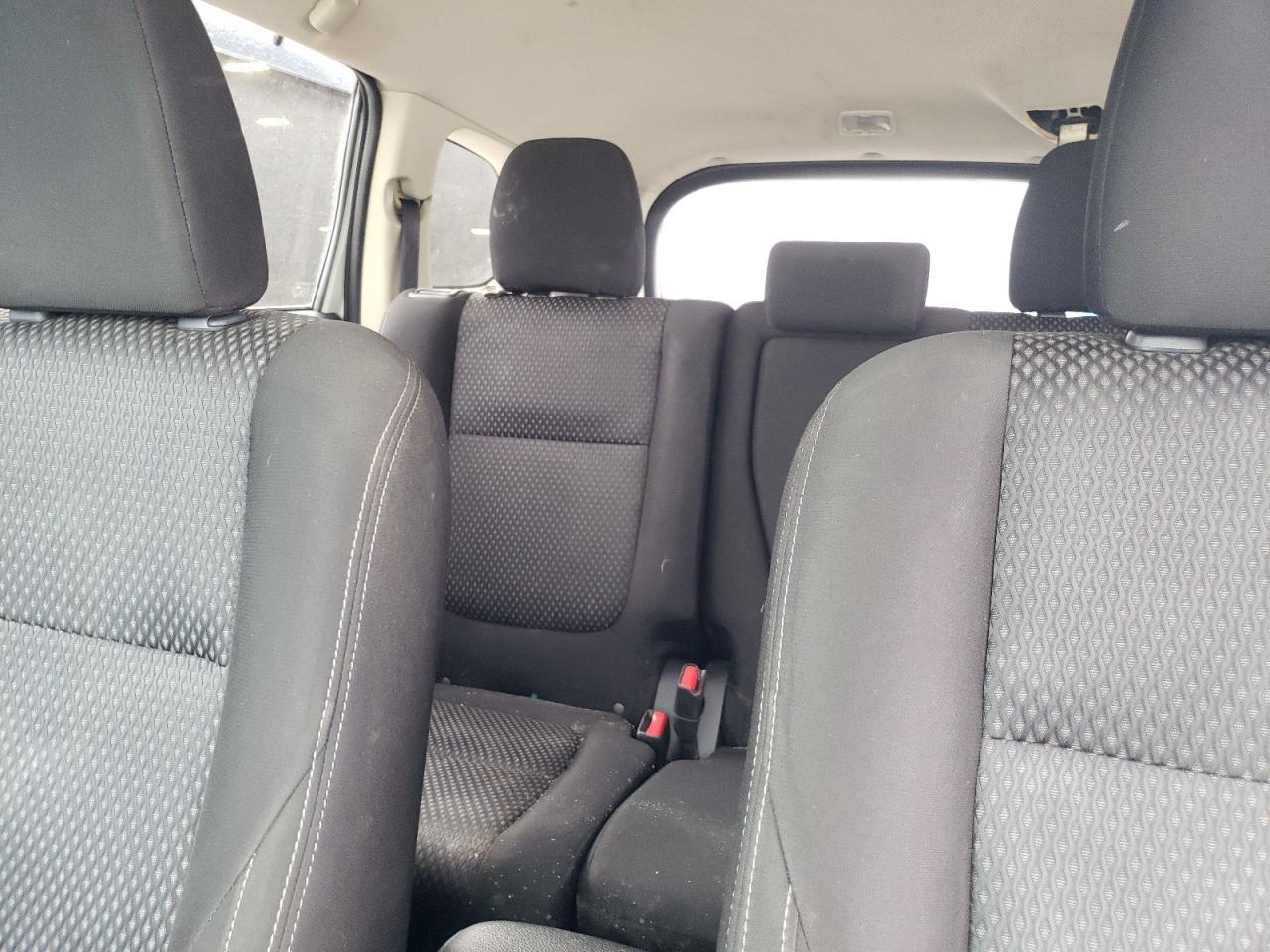 2016 MITSUBISHI outlander