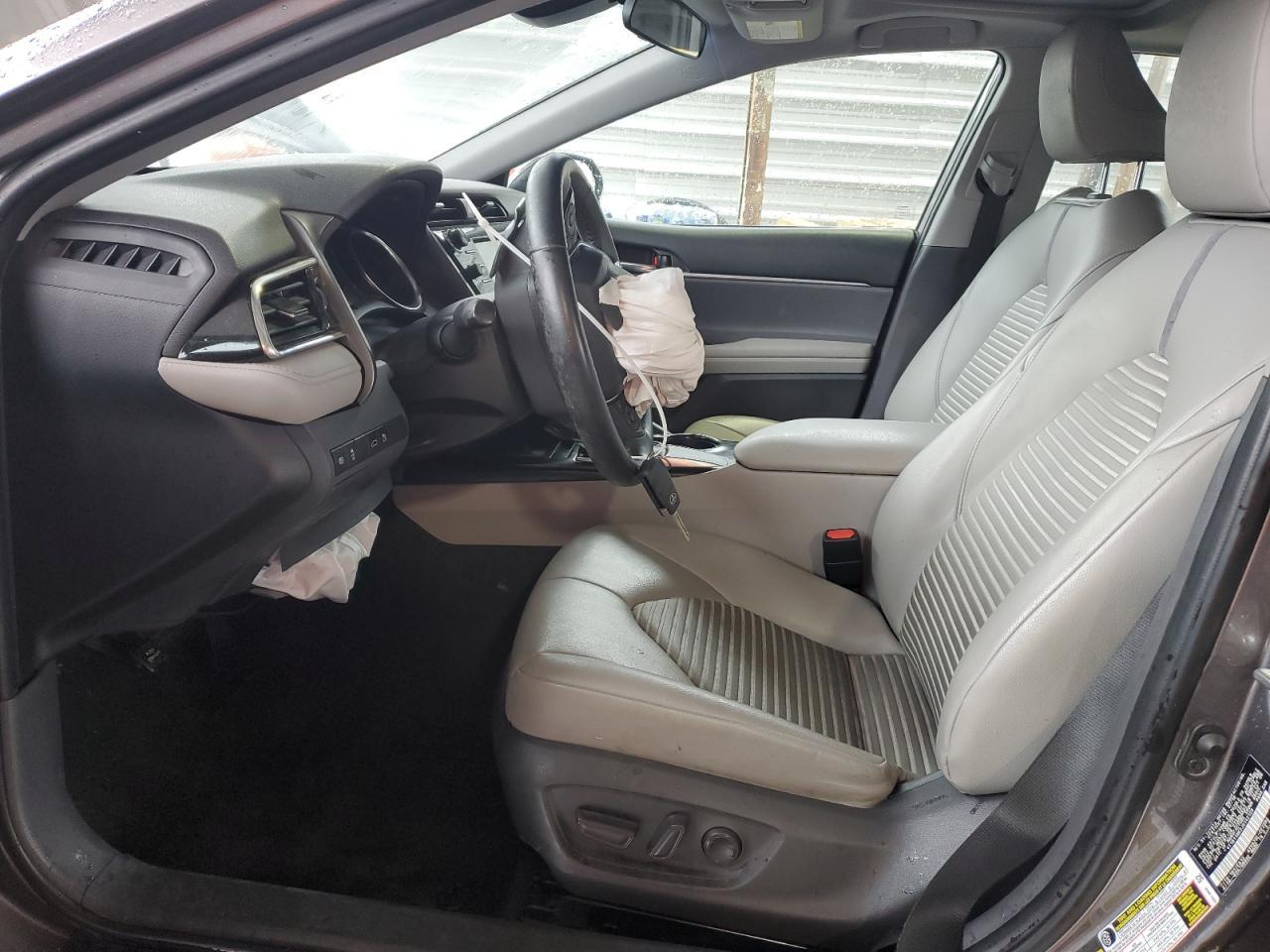 2018 TOYOTA CAMRY