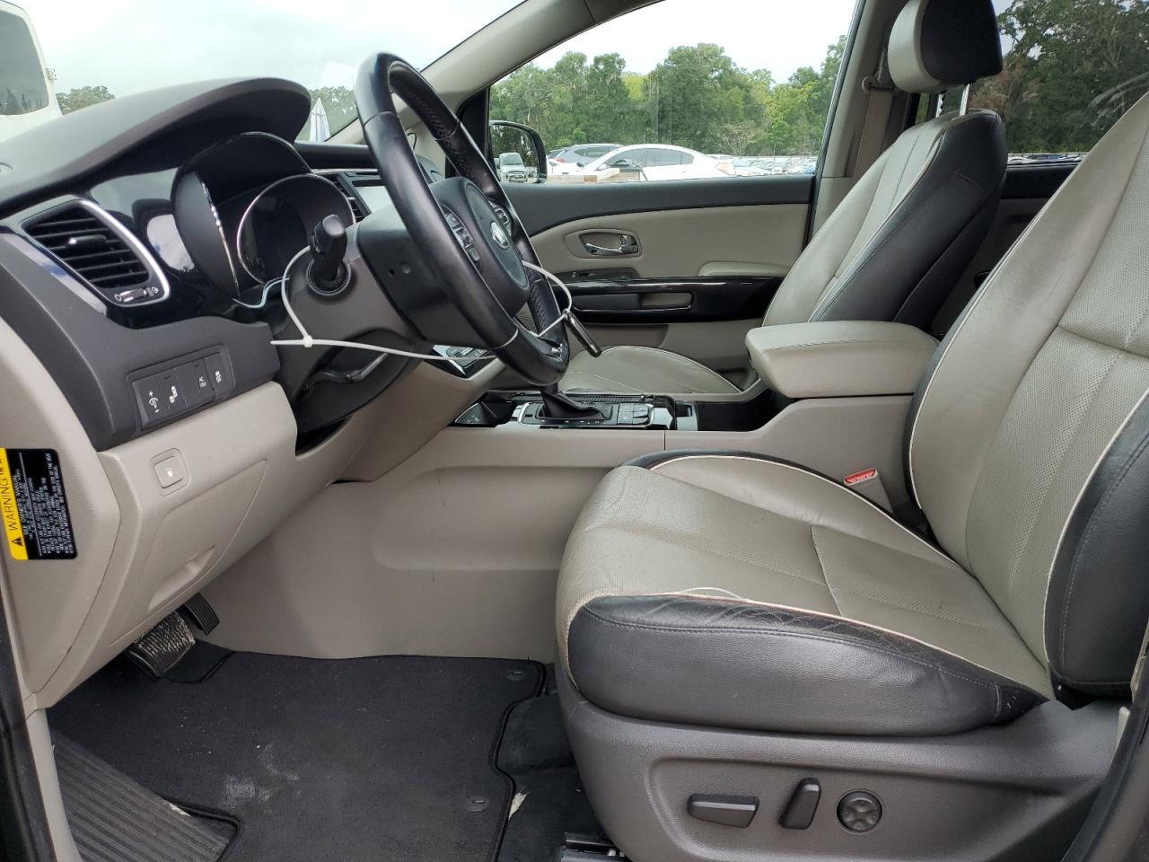 2016 KIA SEDONA