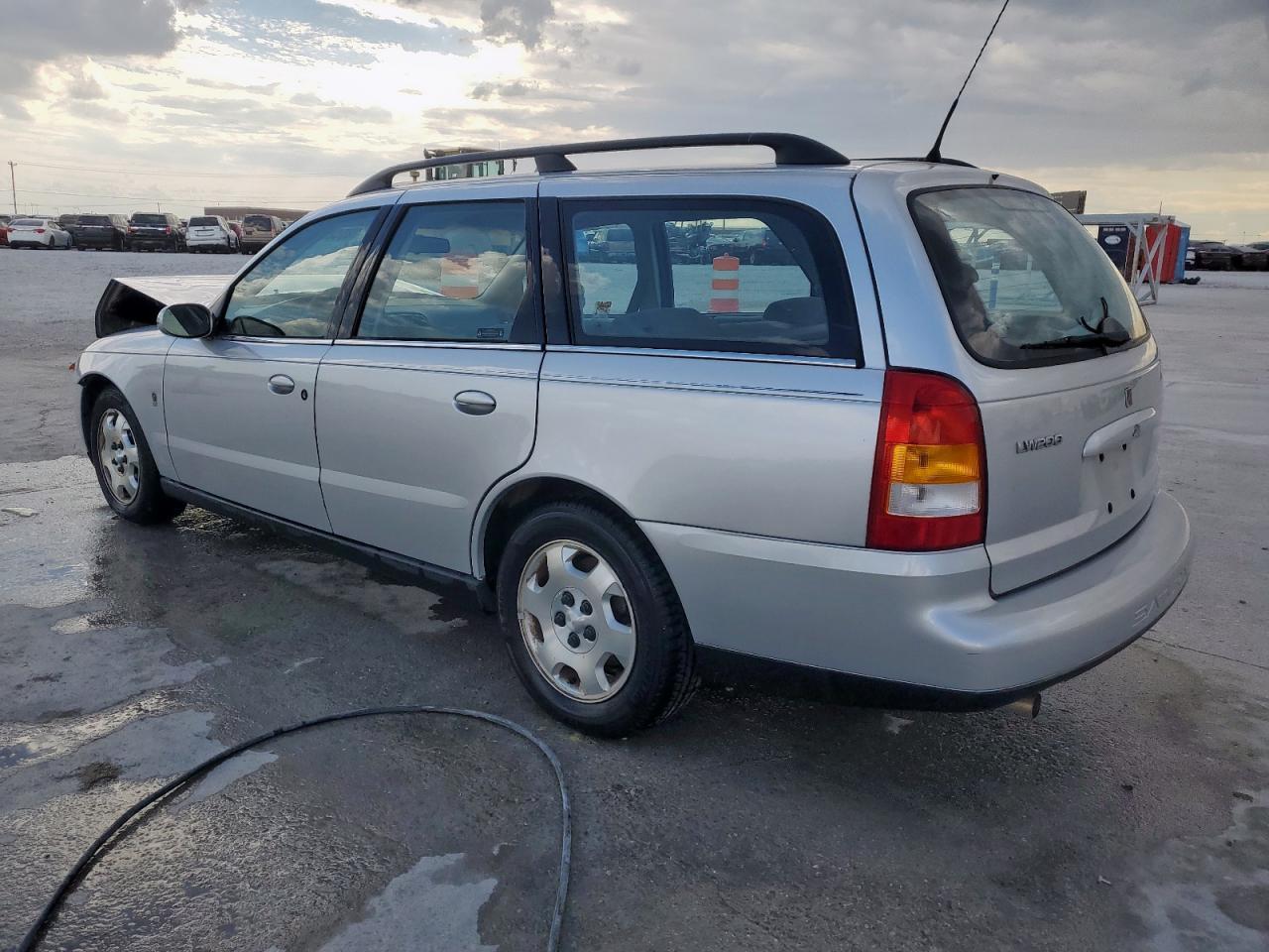 2002 SATURN Lw200