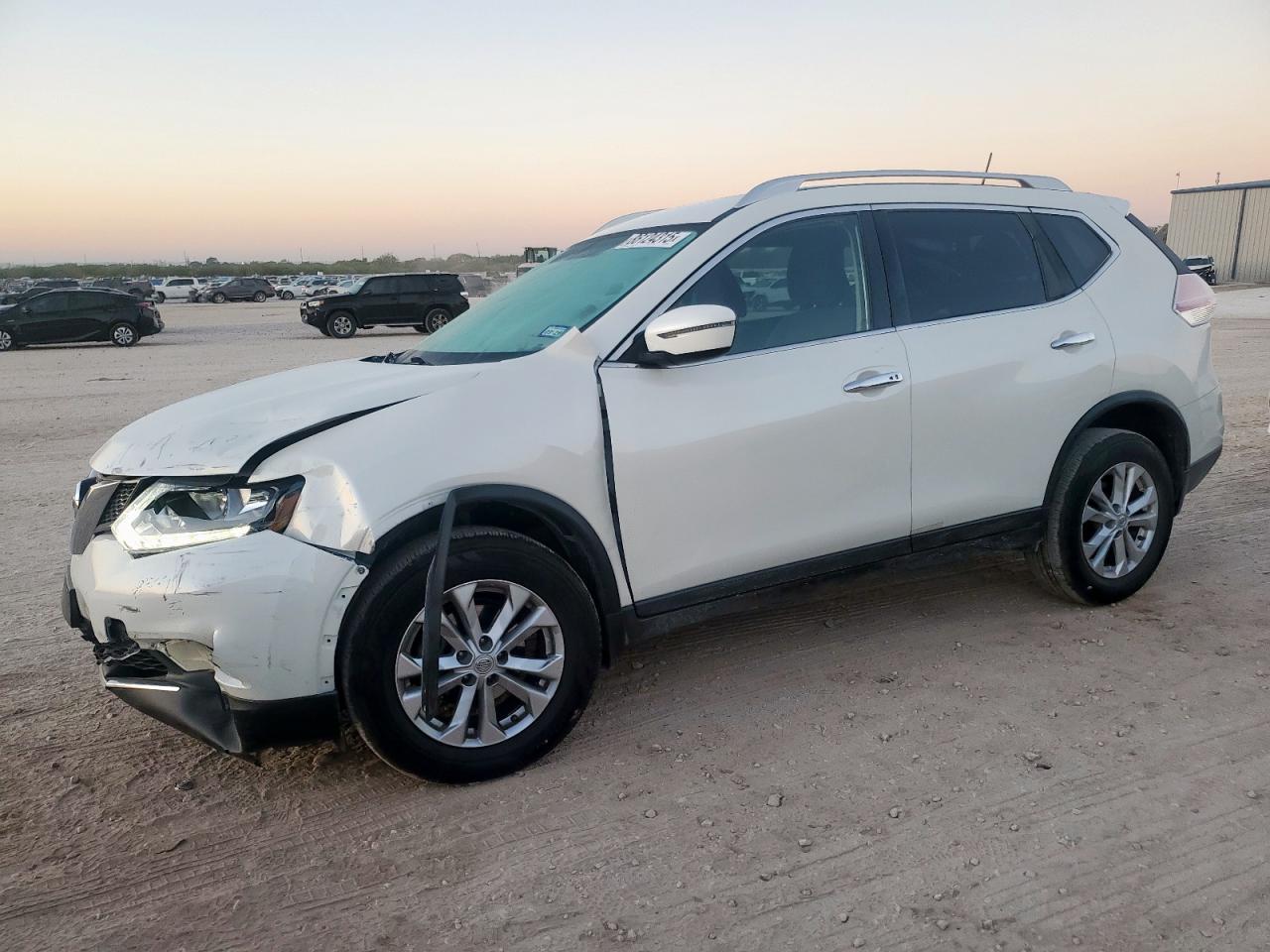 2016 NISSAN ROGUE