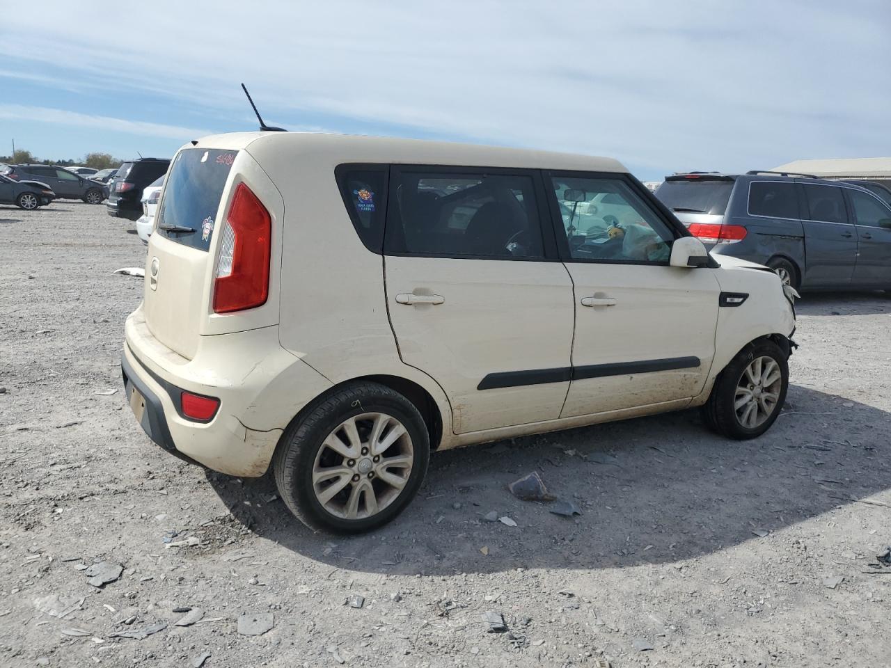 2013 KIA SOUL