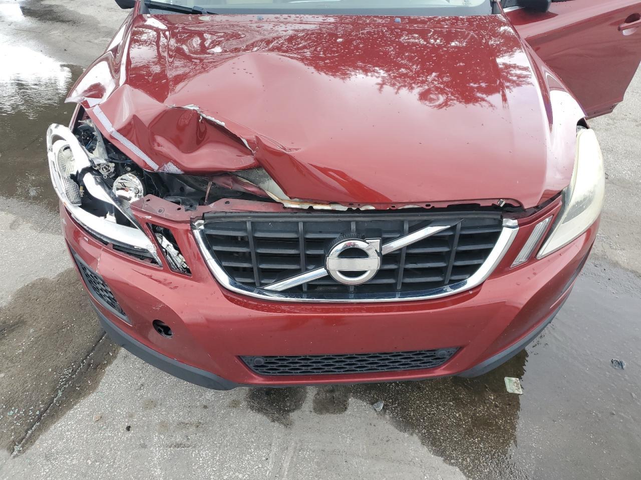 2011 VOLVO XC60
