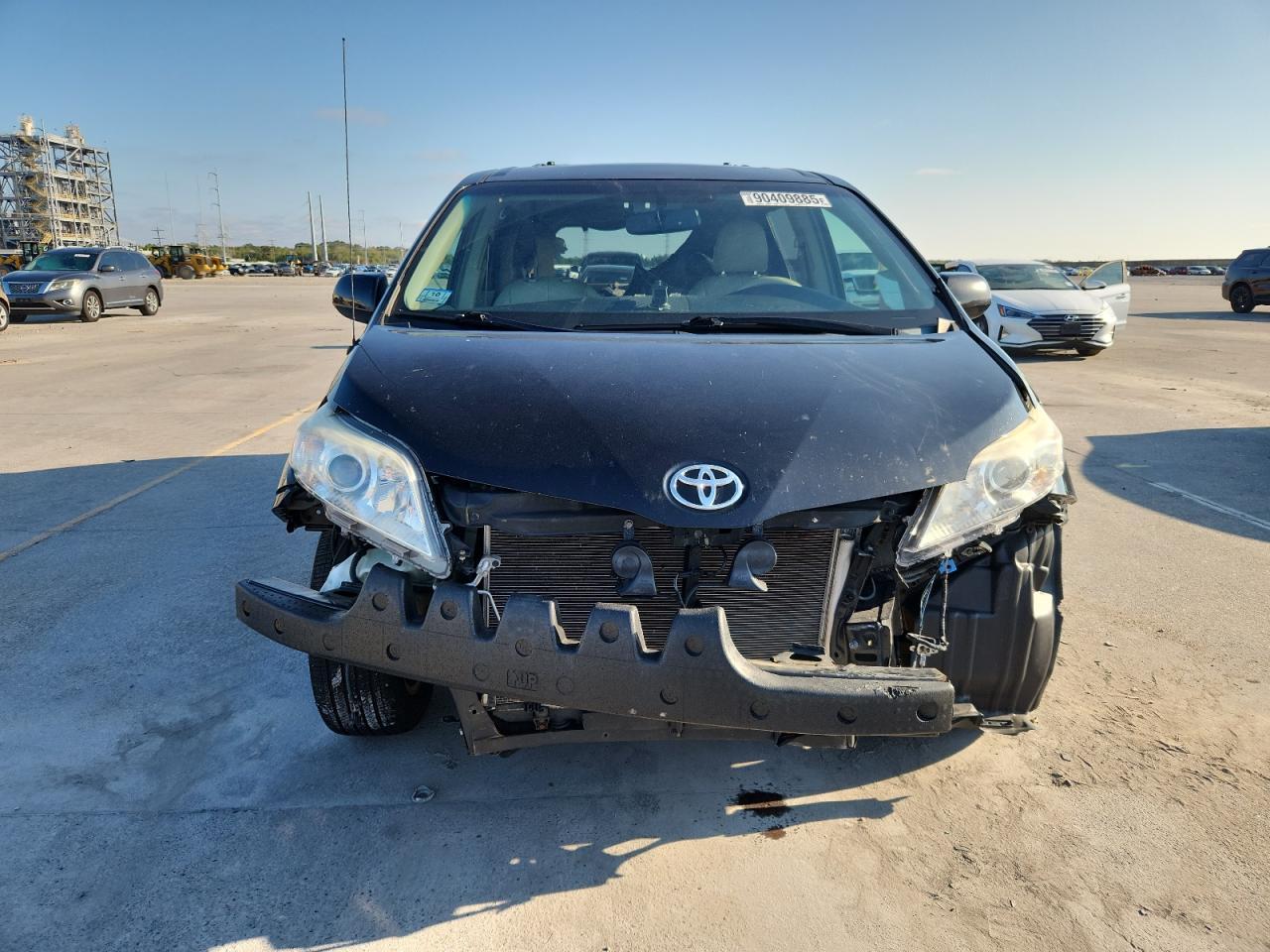 2013 TOYOTA SIENNA
