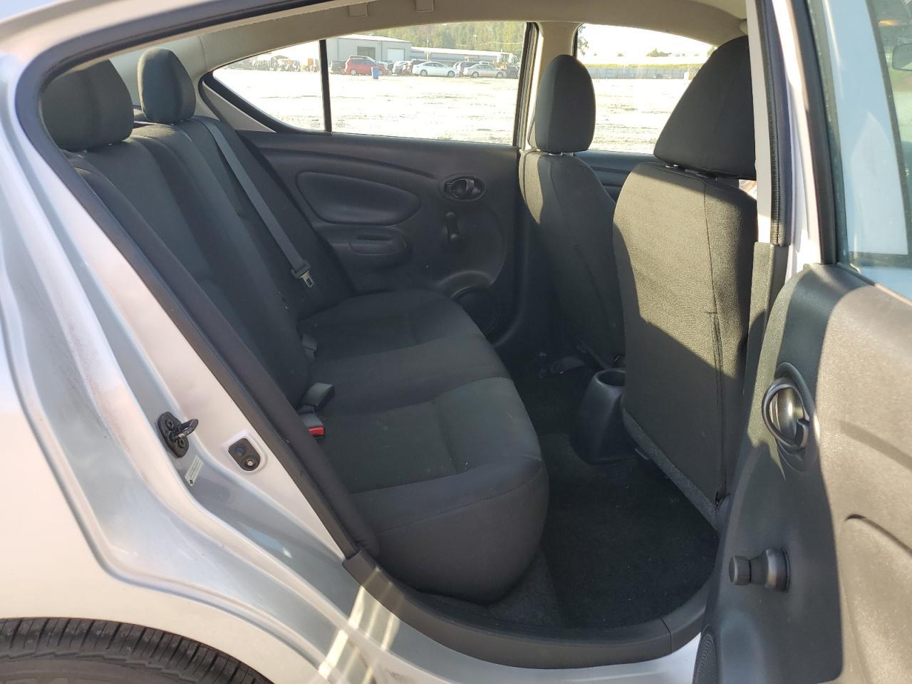 2018 NISSAN VERSA